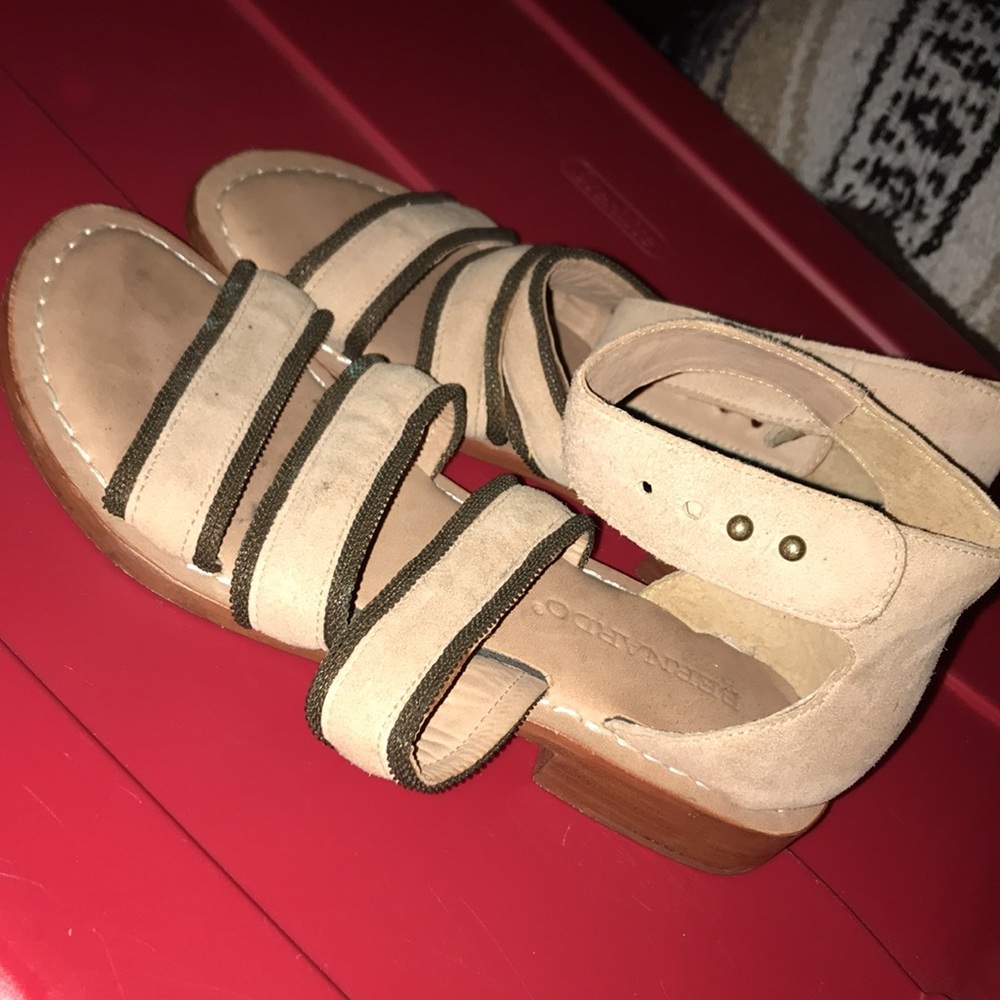 Sandals - Picture 2 of 2